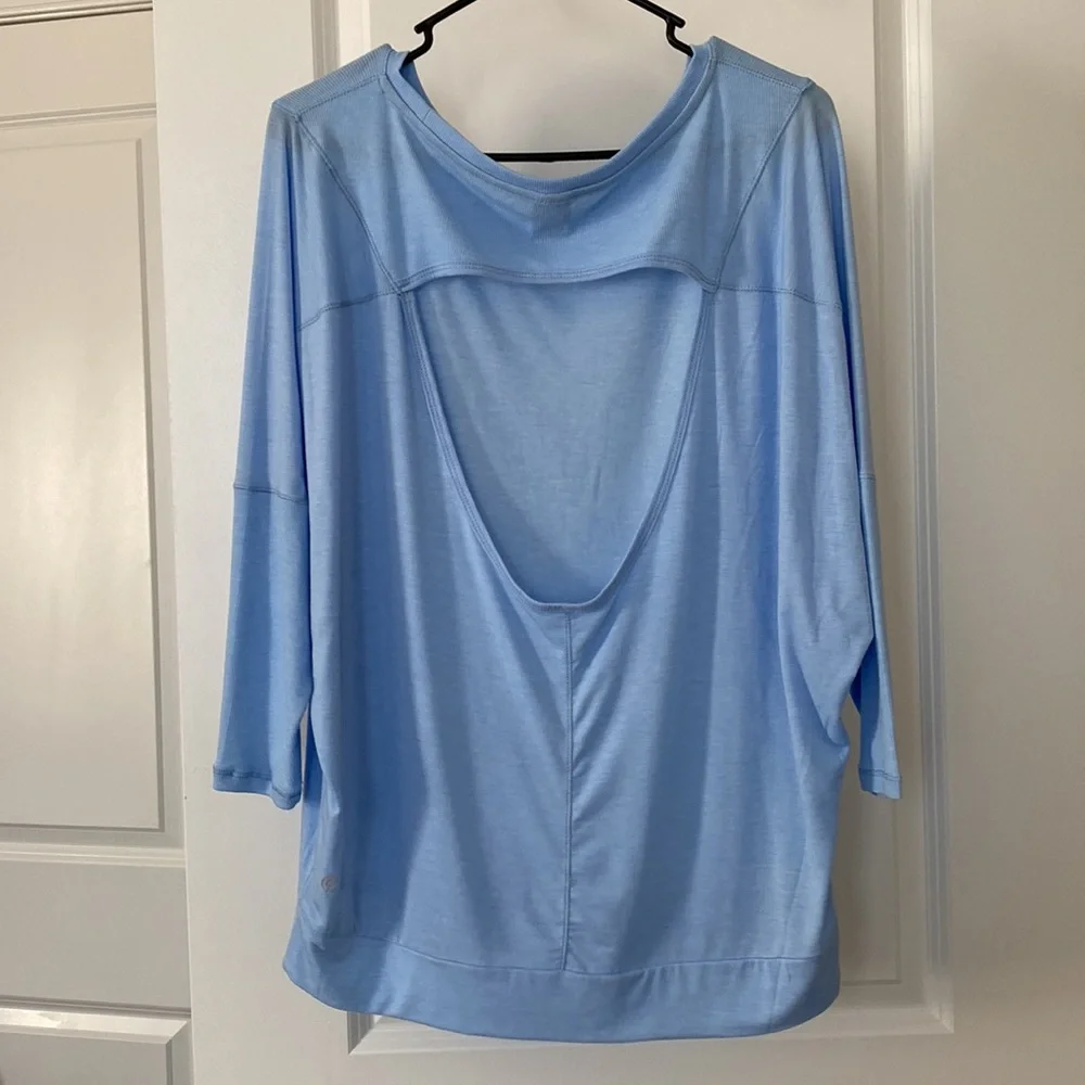 NEVER WORN Champion Tee - Picture 2 of 5